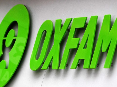 Scandale Oxfam: l'ex-directeur a reconnu le recours aux prostituées