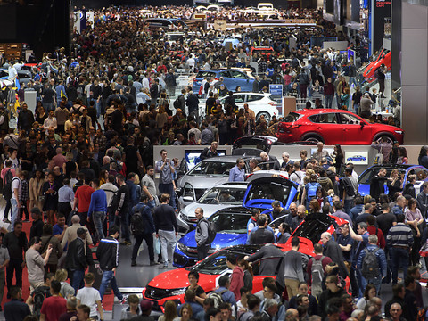 180 exposants attendent 700'000 visiteurs au 88e Salon de l'auto