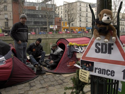 Près de 3000 sans-abris recencés à Paris