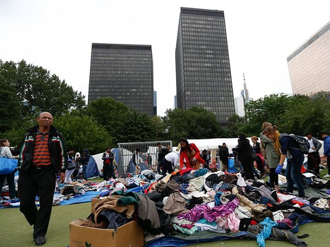 Près de 10'000 Bruxellois manifestent pour les migrants