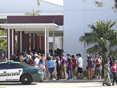 Les rescapés de Parkland se préparent à retourner en classe