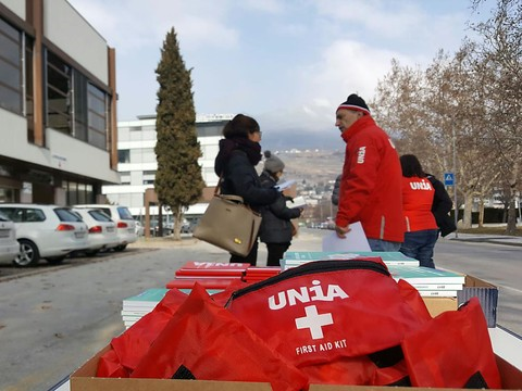 Unia réclame des hausses de salaires dans l'horlogerie