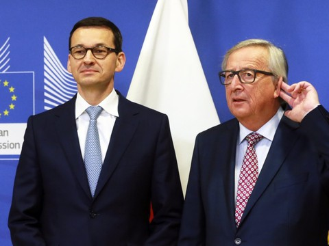 Les eurodéputés approuvent la procédure de l'UE contre la Pologne