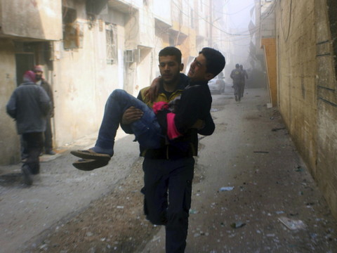 Au moins 14 civils tués dans des raids du régime syrien sur la Ghouta