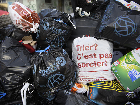 Le Grand Conseil valaisan en guerre contre le suremballage