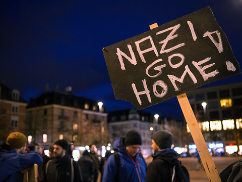 Manifestation contre une conférence de Steve Bannon à Zurich