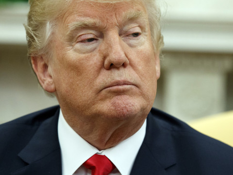 Tarifs douaniers: Trump devrait signer les mesures jeudi