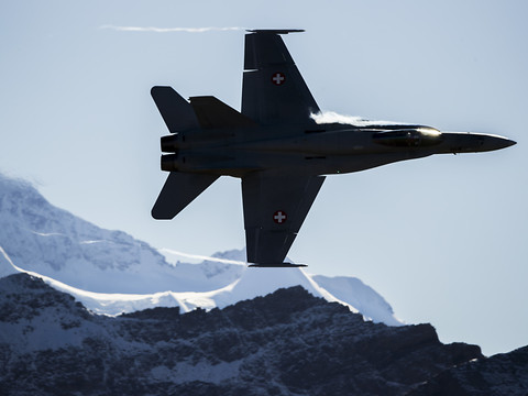 Le peuple pourra voter sur les jets militaires