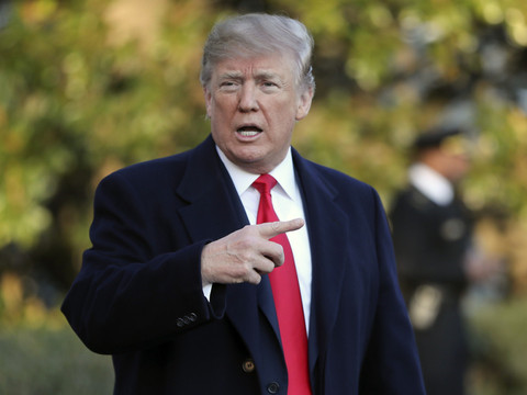 Taxes sur l'acier: Trump pose ses exigences à l'UE