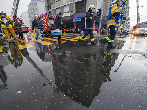 Les combles d'un immeuble à Genève ravagées par les flammes