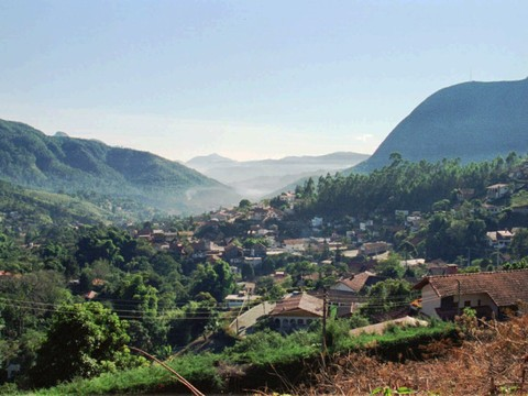 Fribourgeois et Suisses commémorent les 200 ans de Nova Friburgo