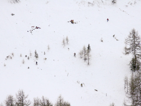 Une avalanche emporte quatre personnes au-dessus de Riddes (VS)