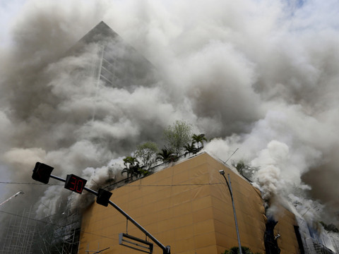 Philippines: trois morts, deux disparus et 23 blessés dans l'incendie d'un hôtel