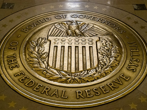 La Fed relève les taux pour les fixer entre 1,50% et 1,75%