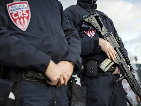 Un individu prend des otages dans un supermarché en France: deux morts