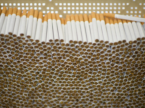 La nouvelle mouture de la loi sur le tabac ne convainc toujours pas