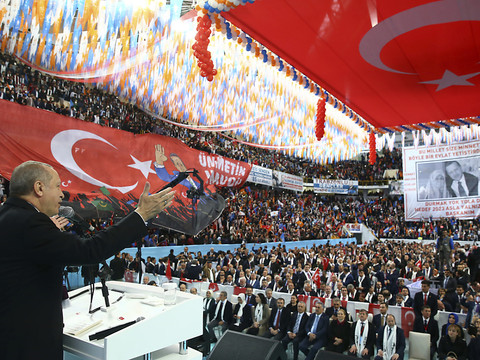 Rafle dans le dortoir d'une uni d'Istanbul, étudiants arrêtés
