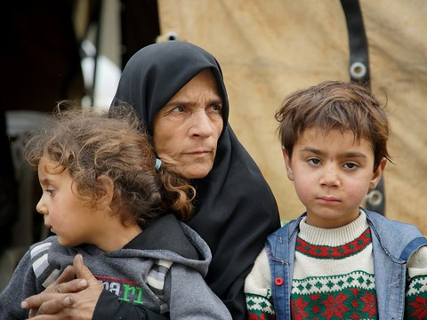 Le plus important convoi évacuant des rebelles a quitté la Ghouta