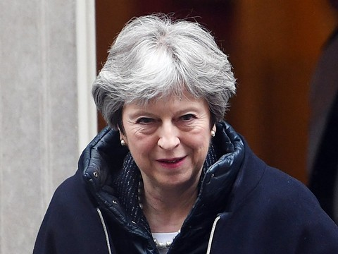 A un an du Brexit, Theresa May veut rassembler les Britanniques