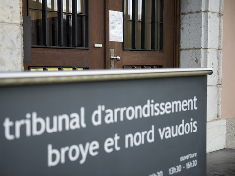 Dix-huit ans de prison ferme pour le père incestueux