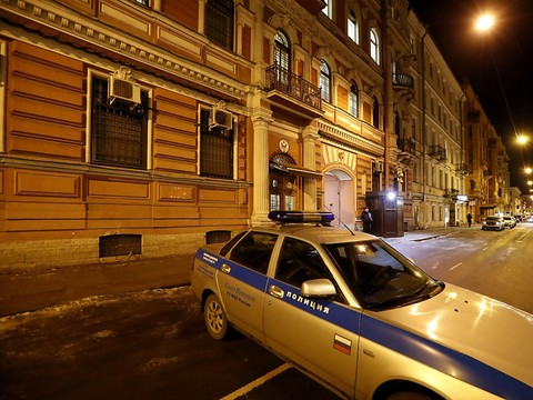 Affaire Skripal: Moscou expulse 60 diplomates américains