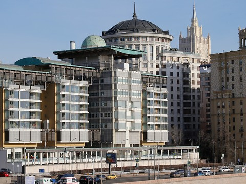Moscou décrète une réduction du nombre de diplomates anglais
