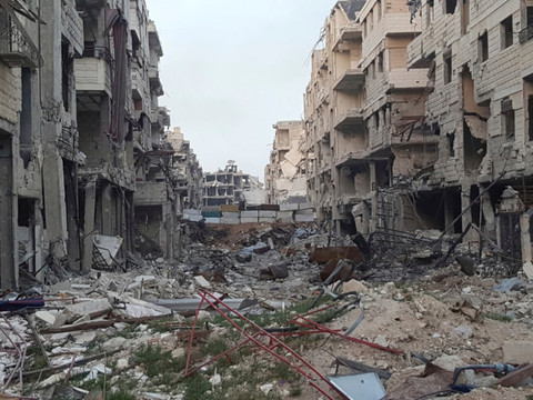 Début de l'évacuation des derniers rebelles syriens de la Ghouta