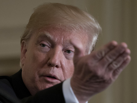 Trump envoie la garde nationale à la frontière avec le Mexique