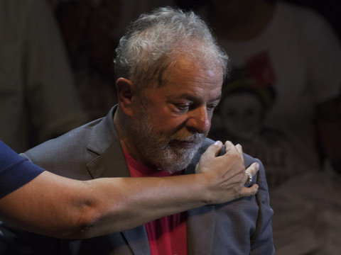 Feu vert de la cour suprême brésilienne à l'incarcération de Lula