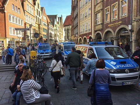 Voiture bélier meurtrière en Allemagne: deux morts, 20 blessés