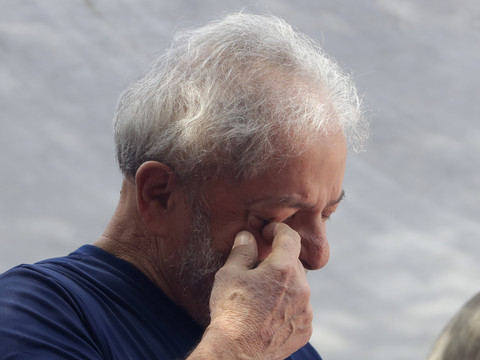 L'ancien président brésilien Lula s'est livré à la police