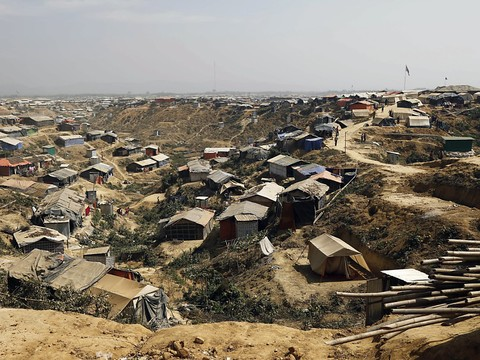 Sept militaires condamnés pour le meurtre de Rohingyas