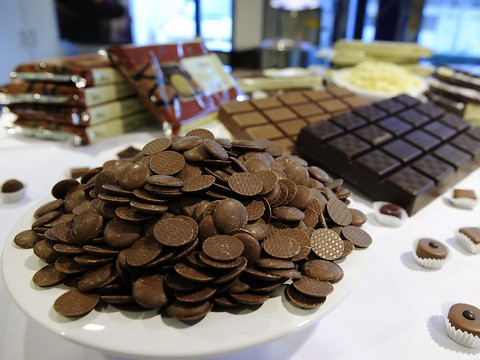 Bond du bénéfice net de Barry Callebaut après le premier semestre