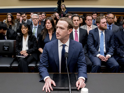 Zuckerberg dit que ses propres données Facebook ont été détournées