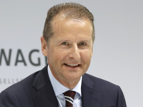 Volkswagen nomme Diess à sa tête, crée de nouvelles divisions