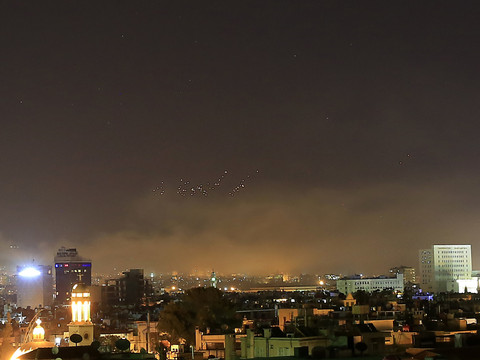 Washington, Londres et Paris frappent la Syrie