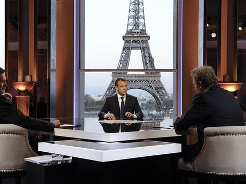 Emmanuel Macron affirme n'avoir pas déclaré la guerre à la Syrie