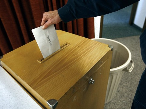 Le PLR en progression dans les législatifs cantonaux