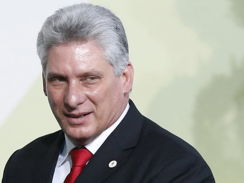 Miguel Diaz-Canel élu successeur de Raul Castro