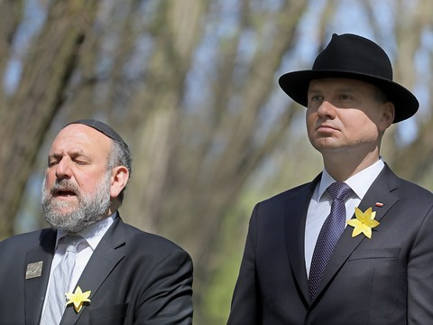 Hommage aux héros du ghetto de Varsovie de 1943