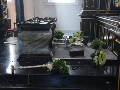 Un homme perturbé met le feu dans une église à Pfäfers (SG)