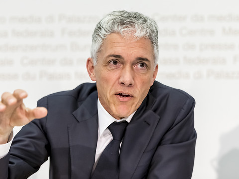 Lauber veut pouvoir faire des accords avec les sociétés poursuivies