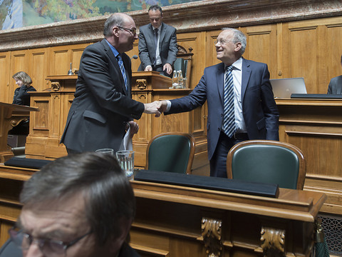 Dialogue renoué entre les paysans et Johann Schneider-Ammann