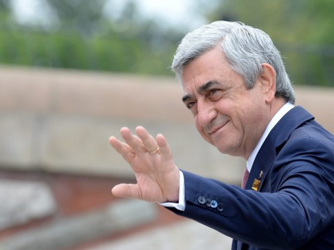 Le premier ministre arménien Serge Sarkissian démissionne