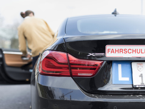 Voiture: deux candidats sur trois réussissent la pratique