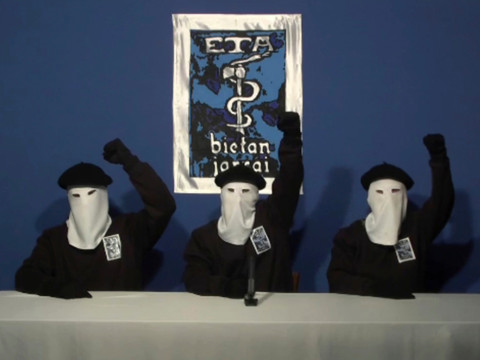 L'ETA annonce avoir dissous toutes ses structures dans une lettre