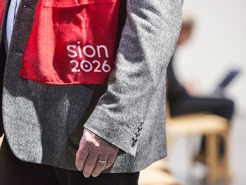 Sion 2026: un sondage laisse présager un vote très serré le 10 juin