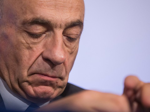 Le patron d'Air France démissionne, désavoué par les salariés