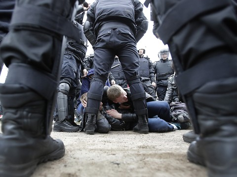 Rassemblements anti-Poutine dans des dizaines de villes russes