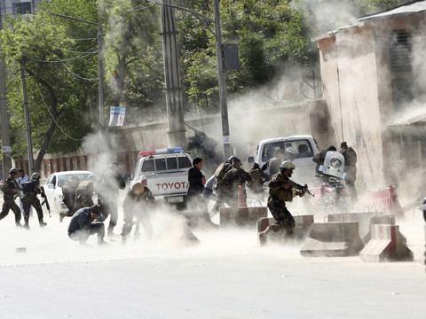 Explosion dans une mosquée en Afghanistan: au moins treize morts et 33blessés